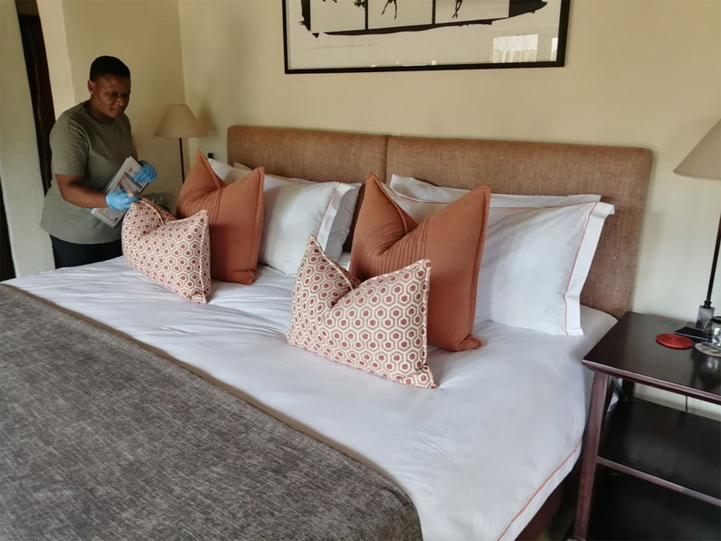 Quy trình dọn phòng ngủ khách sạn