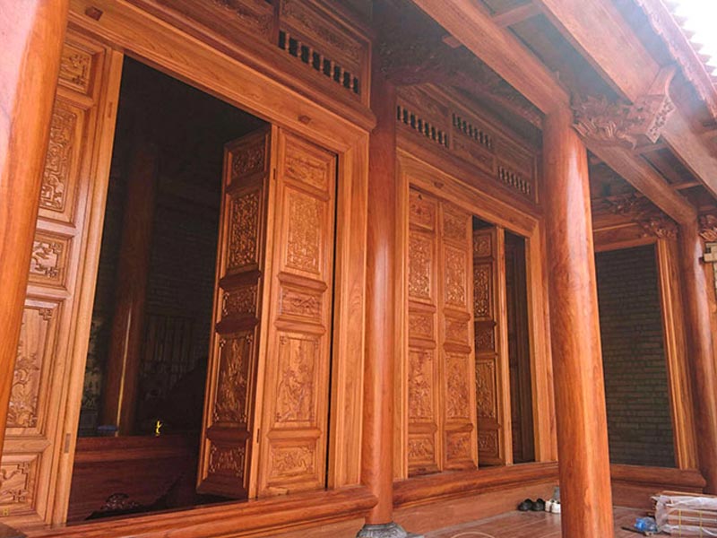 Mẫu cửa gỗ nhà cổ đẹp