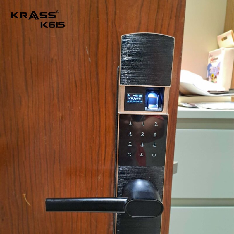 Lắp khóa thông minh Krass K615 cho gia đình anh Minh 1
