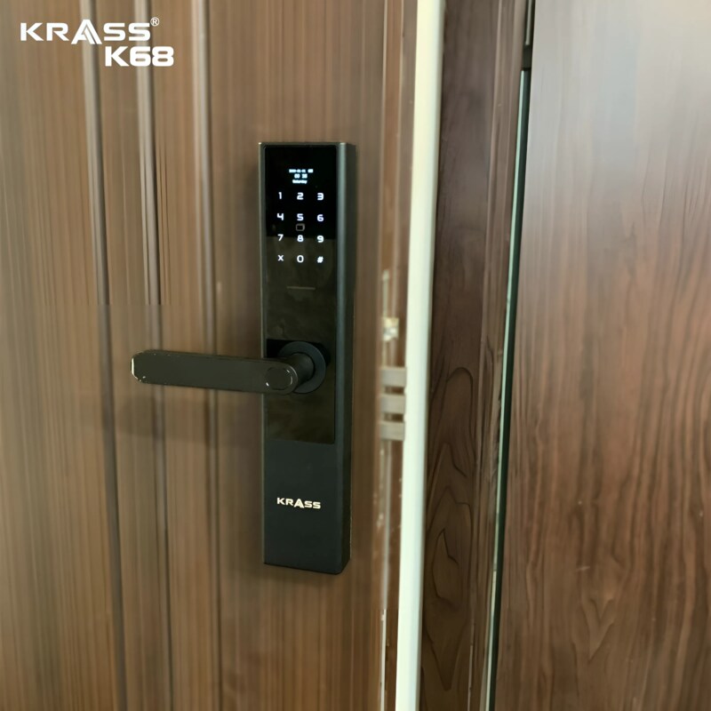 Lắp khóa thông minh Krass K68