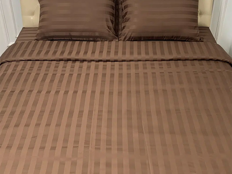 Drap giường khách sạn màu kẻ sọc 1